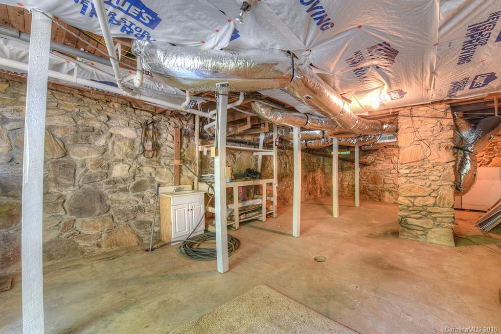 75 Spring Street Canton, NC 28716 - Photo 19 of 23 Gallery Image 19