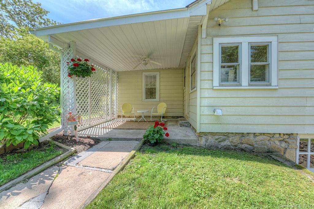 75 Spring Street Canton, NC 28716 - Photo 3 of 23 Gallery Image 3