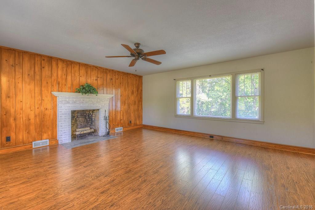 75 Spring Street Canton, NC 28716 - Photo 4 of 23 Gallery Image 4