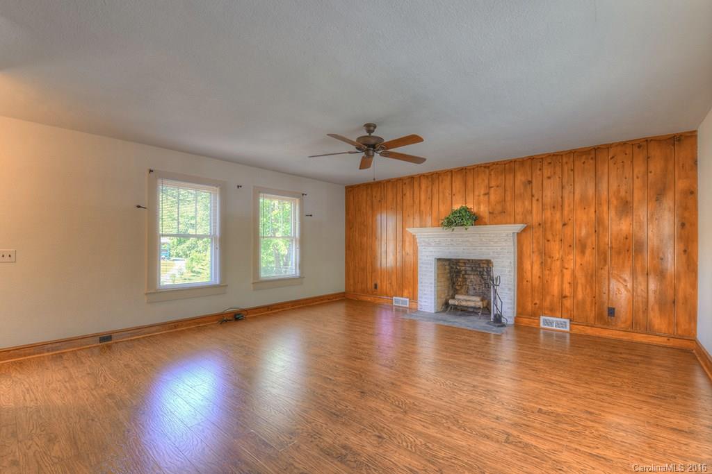 75 Spring Street Canton, NC 28716 - Photo 5 of 23 Gallery Image 5