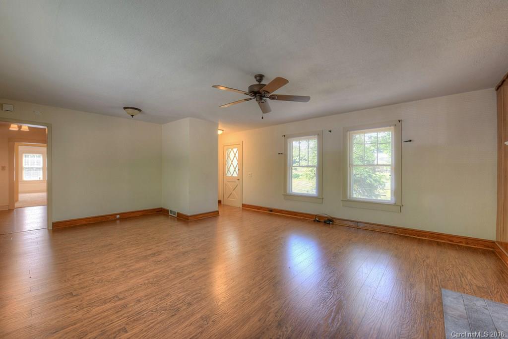 75 Spring Street Canton, NC 28716 - Photo 6 of 23 Gallery Image 6