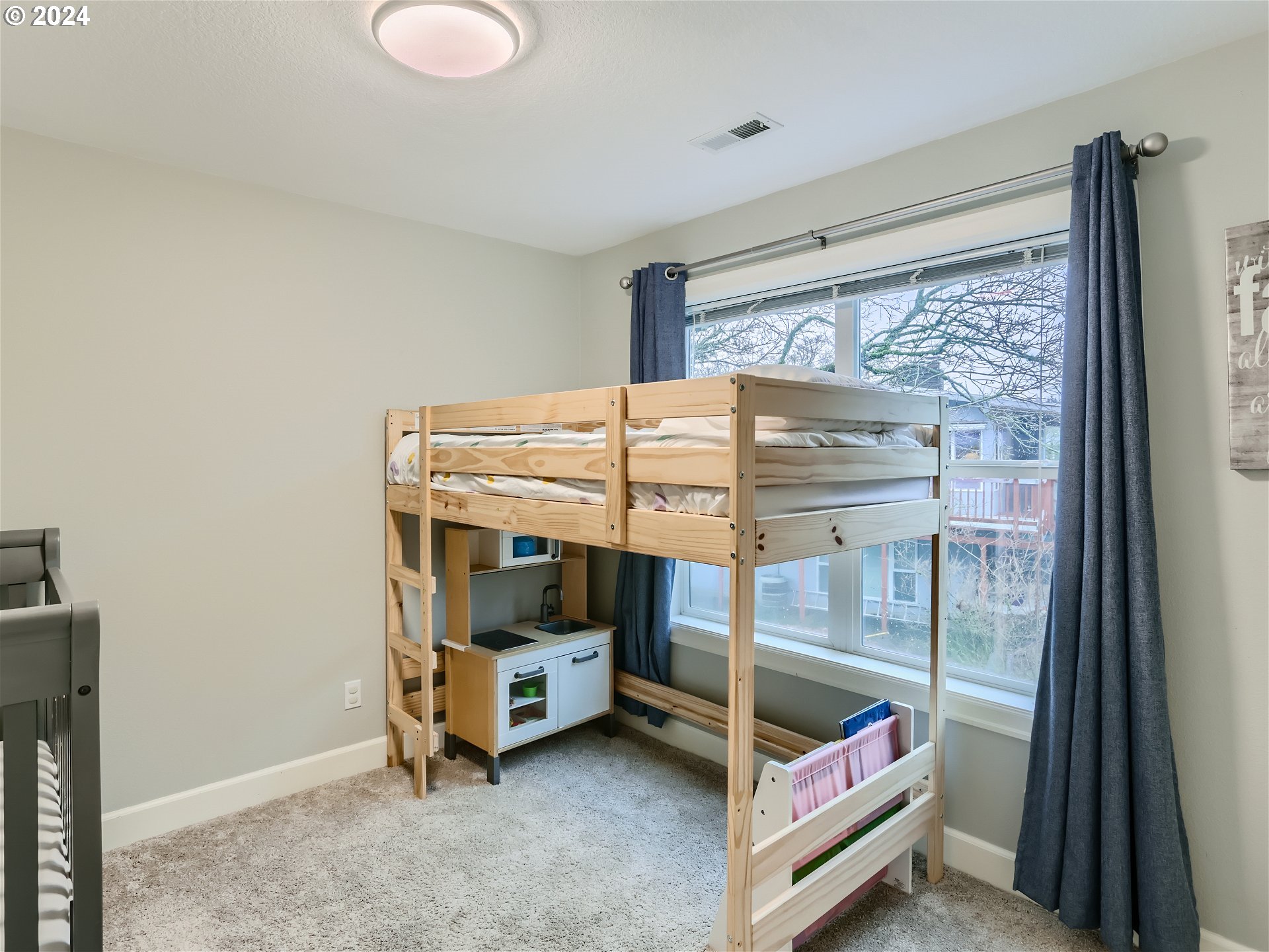 9752 Southwest 34th Place, Unit 4 Portland, OR 97219 - Photo 19 of 26 Gallery Image 19