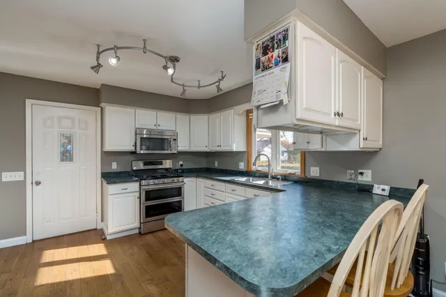 $359,900 | 451 Forest Lane, North Mankato, MN 56003