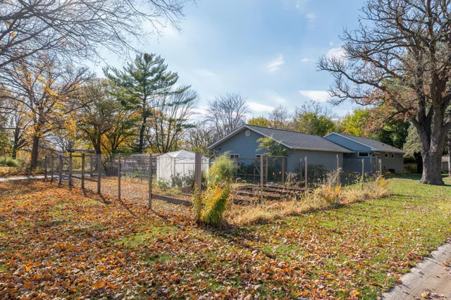 $359,900 | 451 Forest Lane, North Mankato, MN 56003