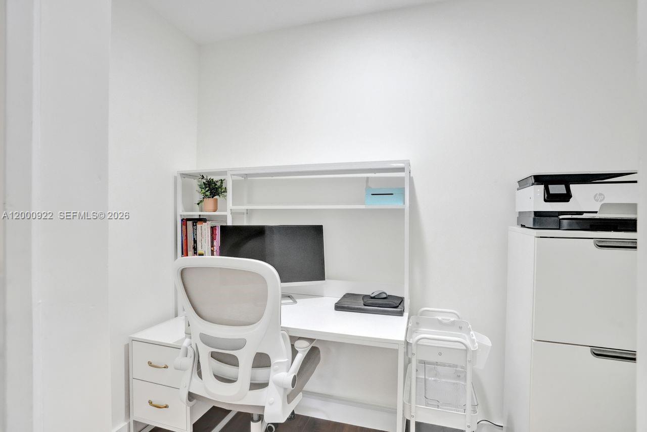 17501 Northwest 85th Avenue Hialeah, FL 33015 - Photo 14 of 63