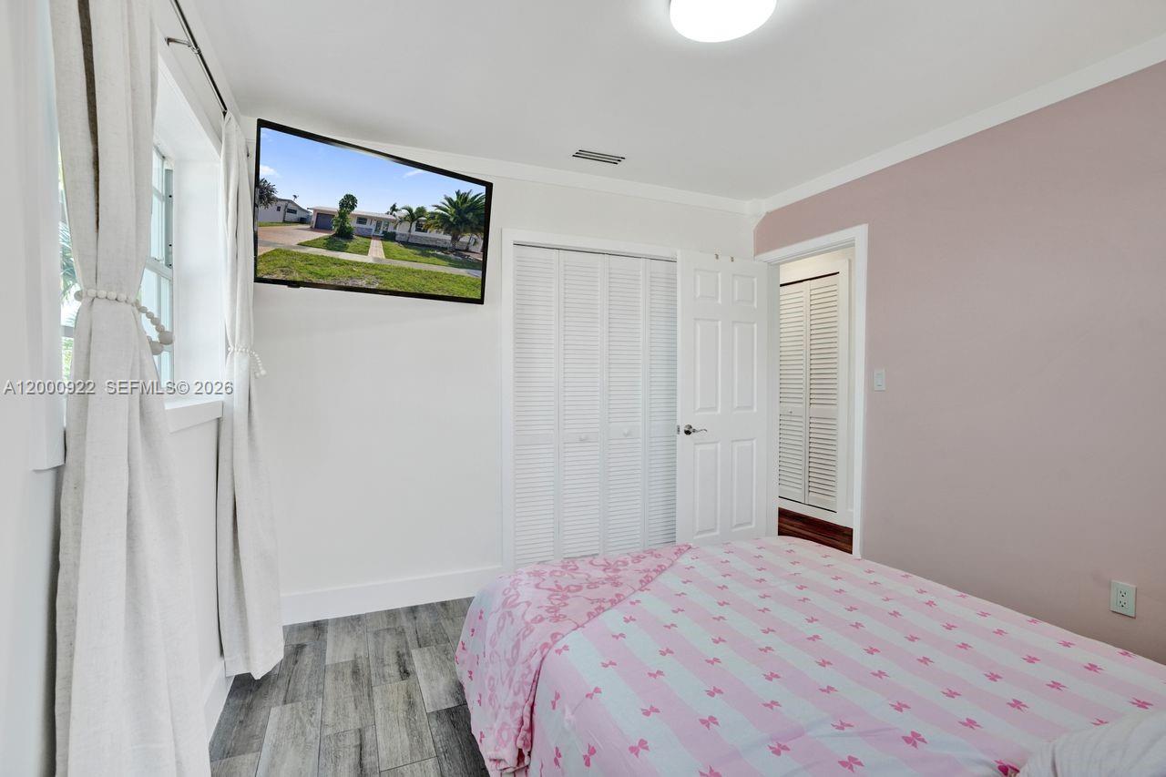 17501 Northwest 85th Avenue Hialeah, FL 33015 - Photo 22 of 63