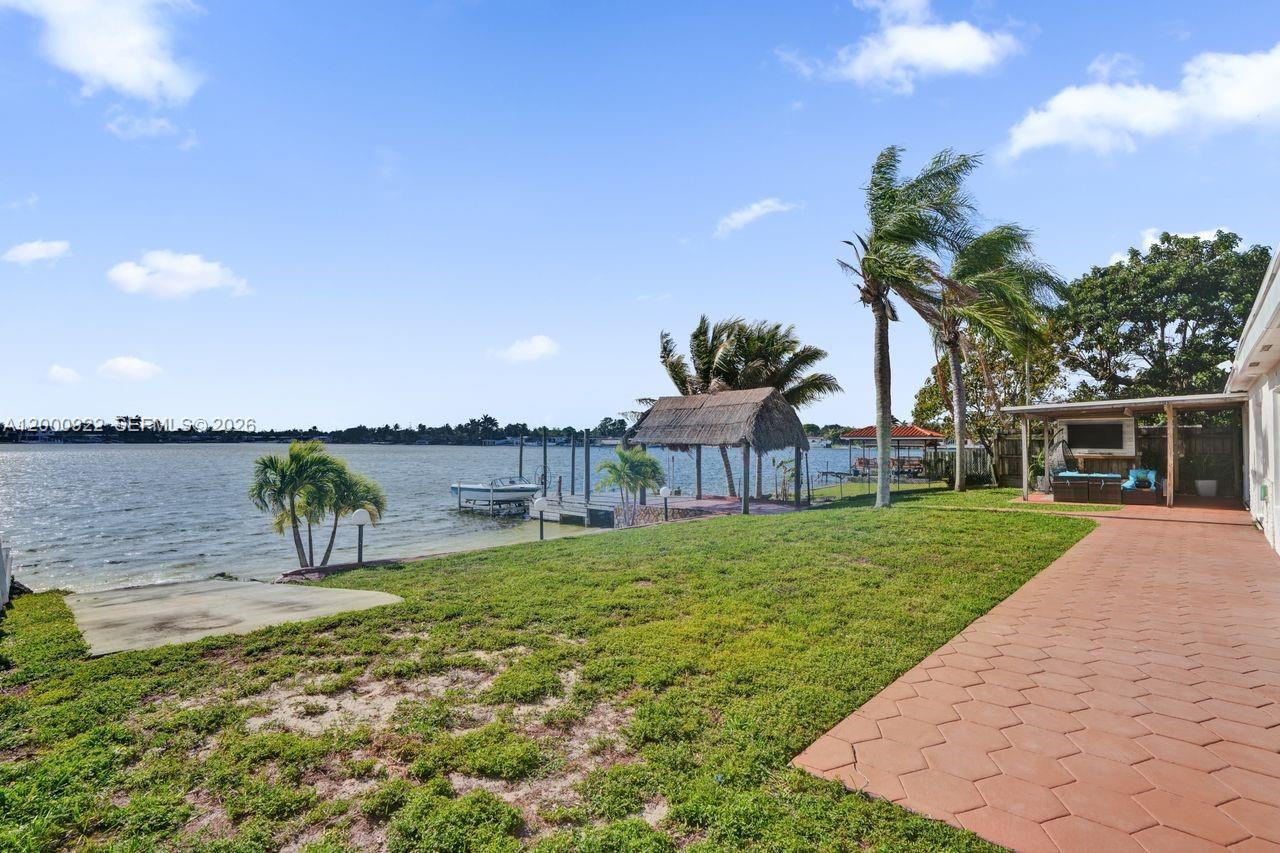 17501 Northwest 85th Avenue Hialeah, FL 33015 - Photo 49 of 63