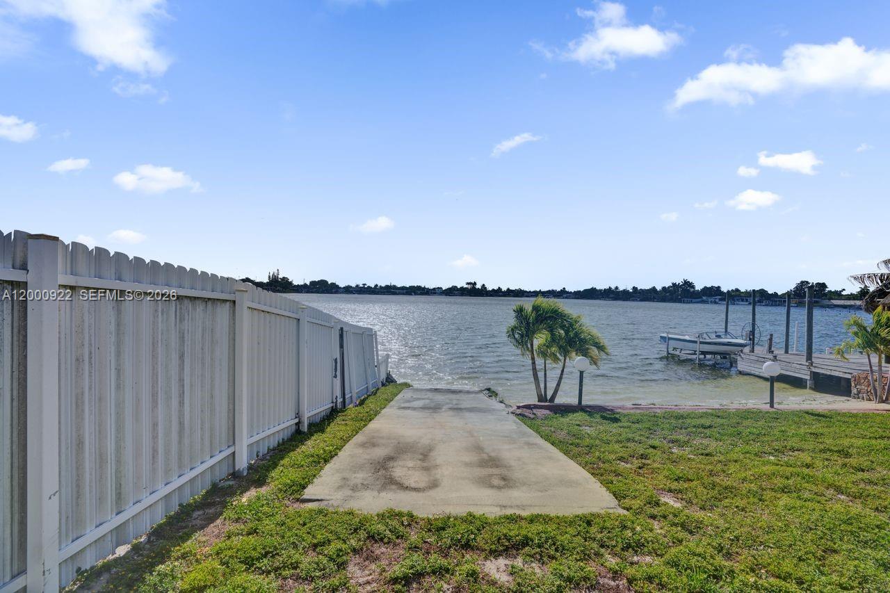 17501 Northwest 85th Avenue Hialeah, FL 33015 - Photo 50 of 63