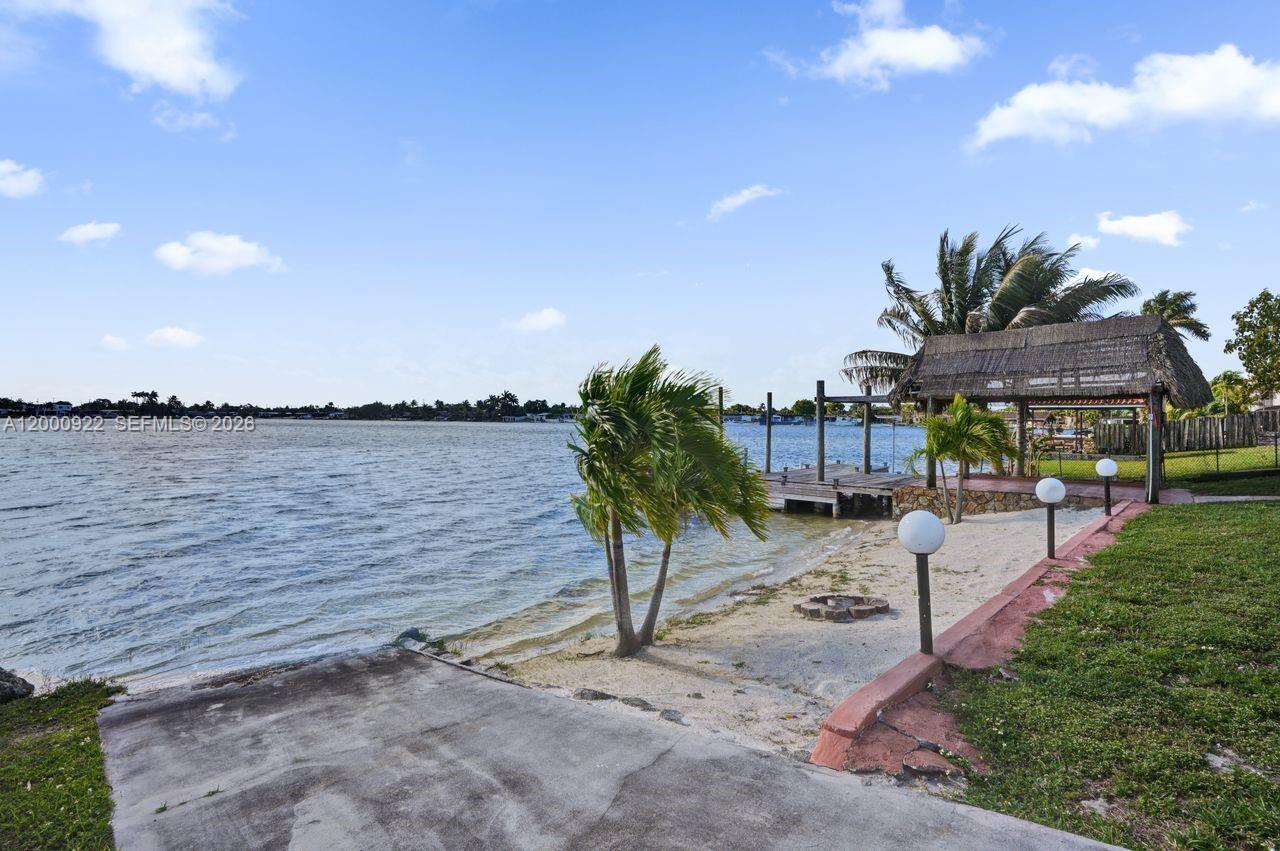 17501 Northwest 85th Avenue Hialeah, FL 33015 - Photo 51 of 63