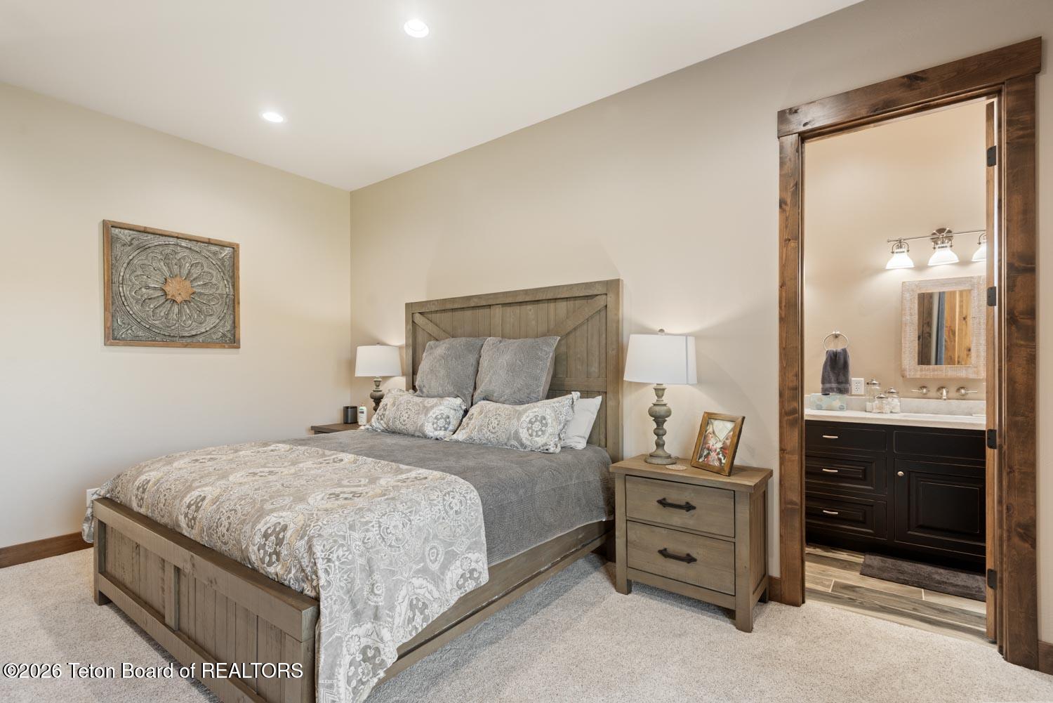 29 White Point Road Cora, WY 82925 - Photo 46 of 102 North bedroom suite