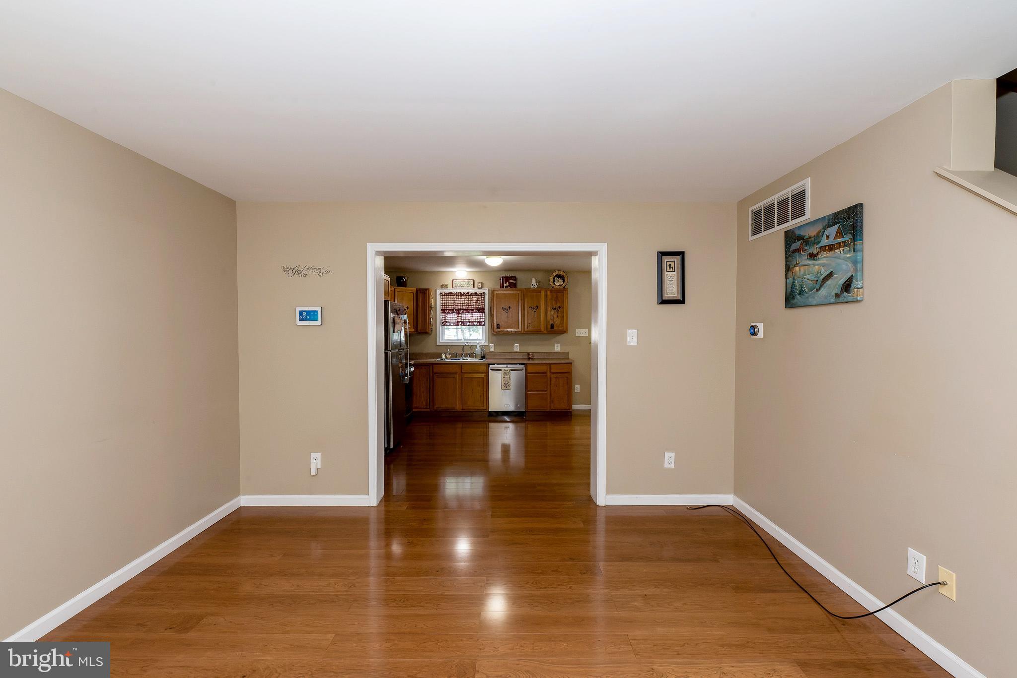 954 East Walnut Road Vineland, NJ 08360 - Photo 5 of 33