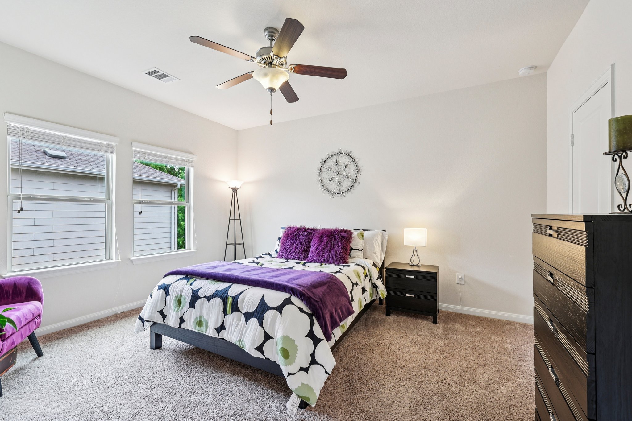 10033 Gertrudis Loop Austin, TX 78747 - Photo 18 of 39 This room features light-colored walls and carpet flooring