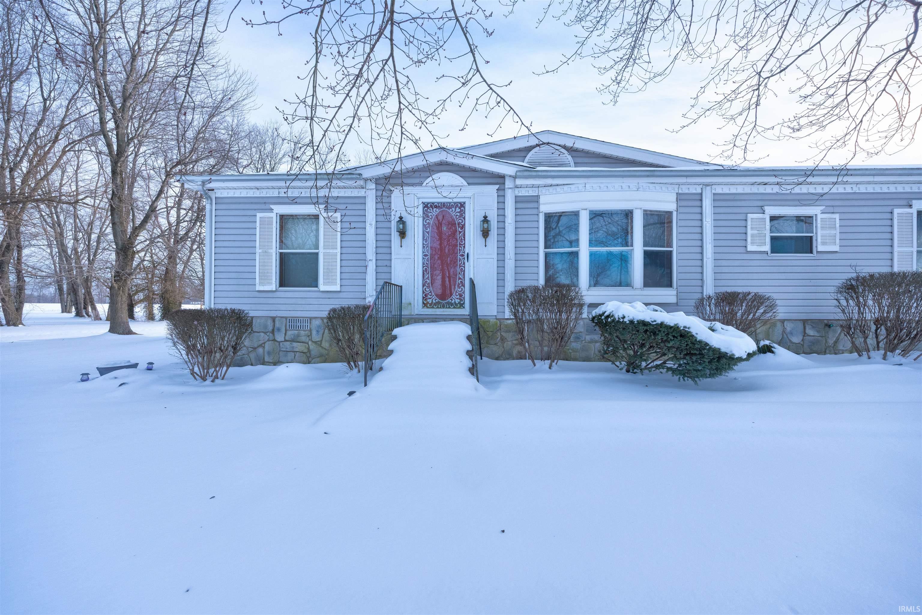 11299 Highway 68 Elberfeld, IN 47613 - Photo 3 of 31