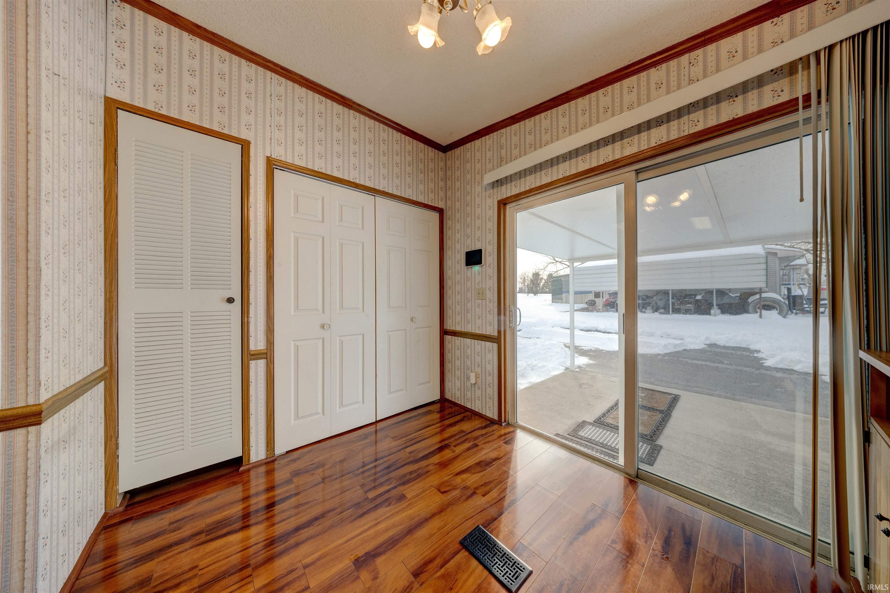 11299 Highway 68 Elberfeld, IN 47613 - Photo 6 of 31