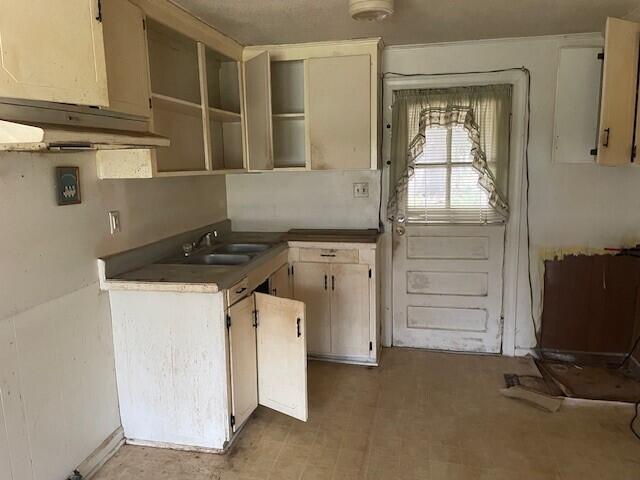 9520 Koester Road Ladson, SC 29456 - Photo 5 of 7 Interior 2