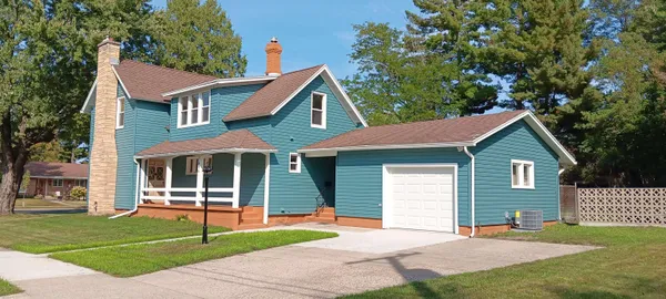 $375,000 | 646 North Walnut Street, Reedsburg, WI 53959