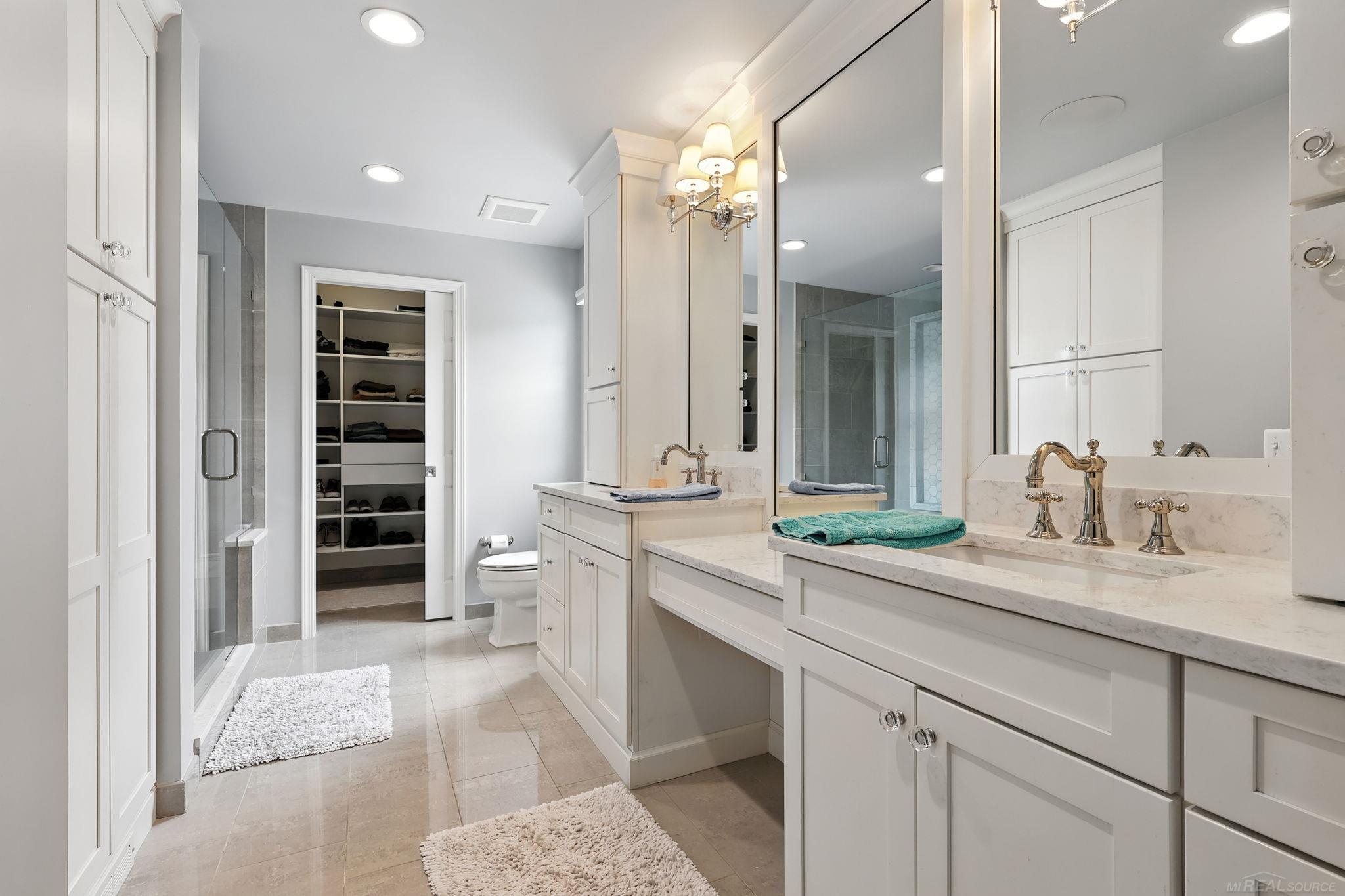 2208 Chippenham Chase Rochester Hills, MI 48306 - Photo 16 of 31