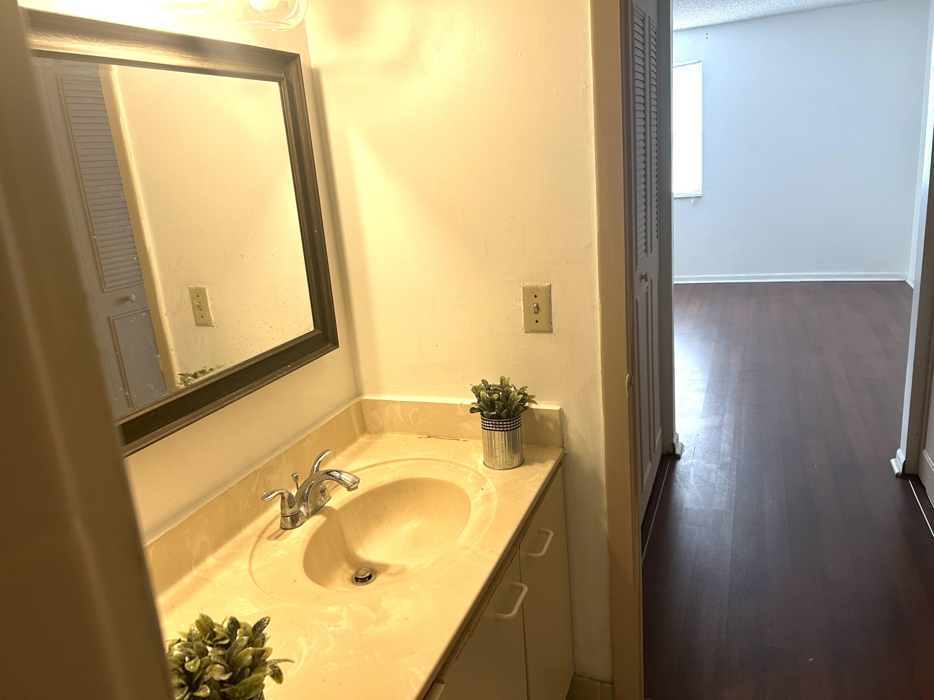 6296 Northwest 186th Street, Unit 210 Hialeah, FL 33015 - Photo 5 of 8 IMG_0043 (1)