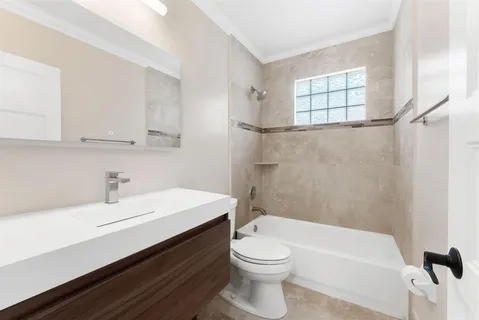 $605,000 | 11125 Northwest 34th Court, Coral Springs, FL 33065