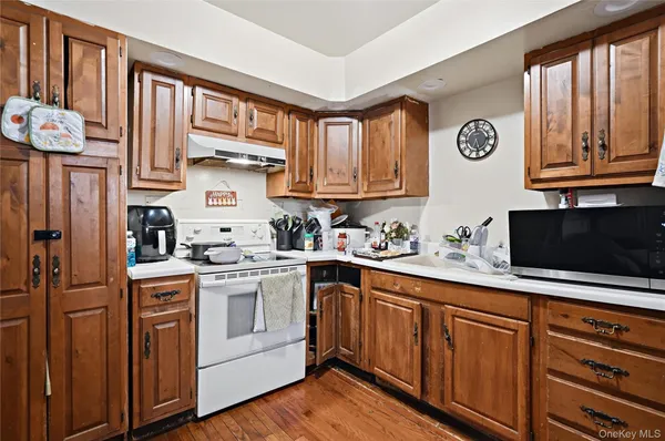 $399,999 | 6-8 Bell Drive, Highland, NY 12528