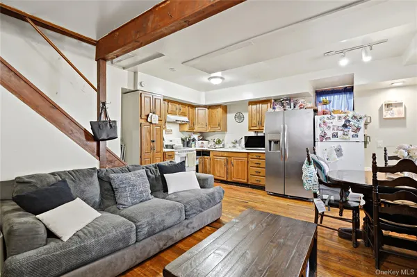 $399,999 | 6-8 Bell Drive, Highland, NY 12528