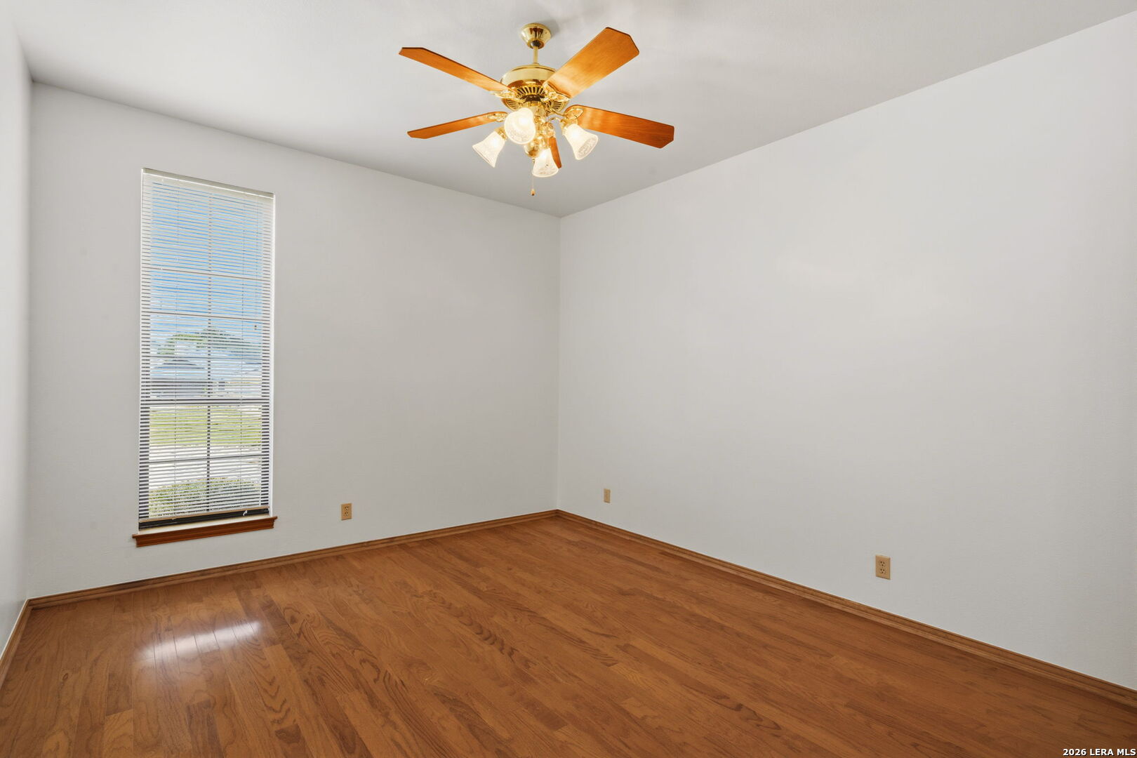 5918 Brook Falls Windcrest, TX 78239 - Photo 13 of 34