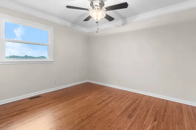 $299,900 | 3070 Dover Road, Woodlawn, TN 37191