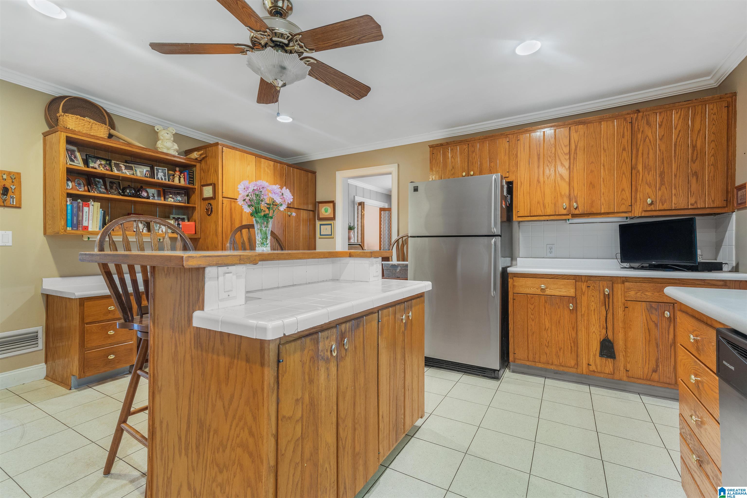 2444 Altadena Road Birmingham, AL 35243 - Photo 6 of 30