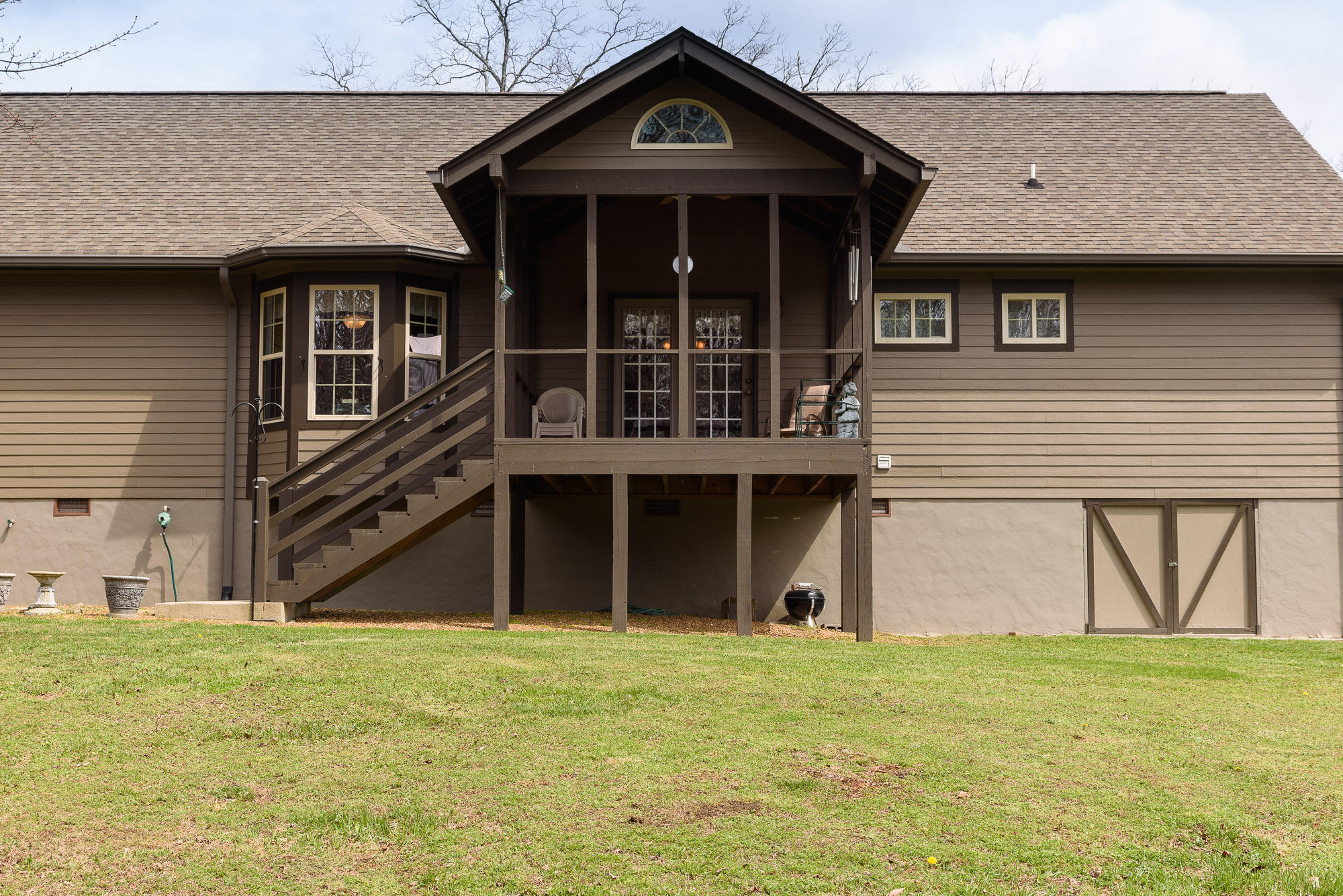 733 Hargis Road Signal Mountain, TN 37377 - Photo 26 of 29 extback_3.jpg