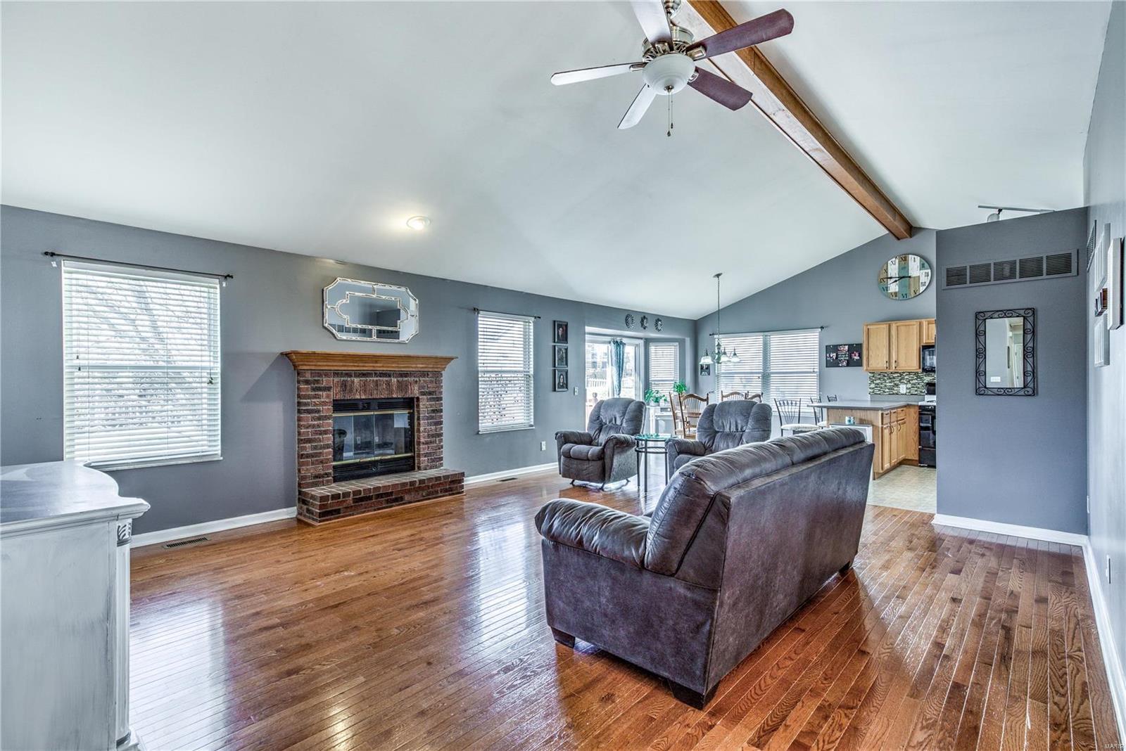 729 Sunflower Ridge Court Wentzville, MO 63385 - Photo 2 of 23