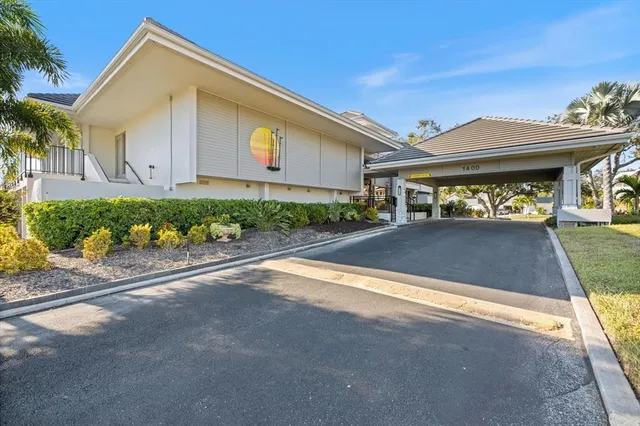 $895,000 | 238 Lookout Point Drive, Osprey, FL 34229