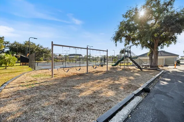 $895,000 | 238 Lookout Point Drive, Osprey, FL 34229