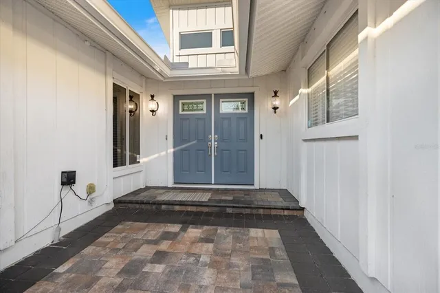 $895,000 | 238 Lookout Point Drive, Osprey, FL 34229