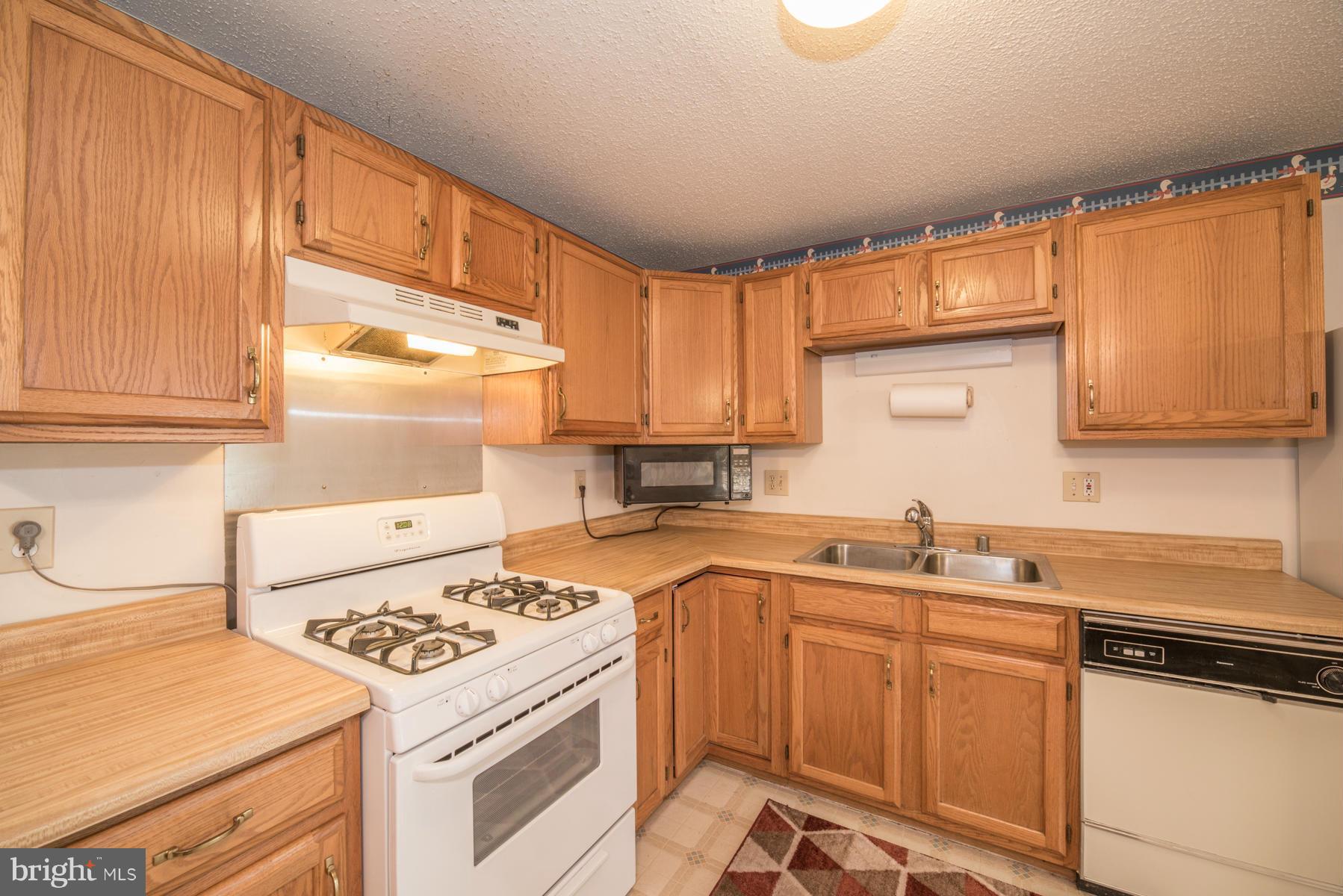 618 Orems Road Baltimore, MD 21221 - Photo 15 of 30 Kitchen