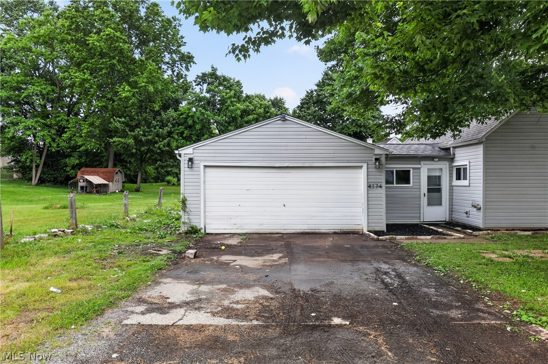 4174 Burkey Road Austintown, OH 44515 - Photo 21 of 33