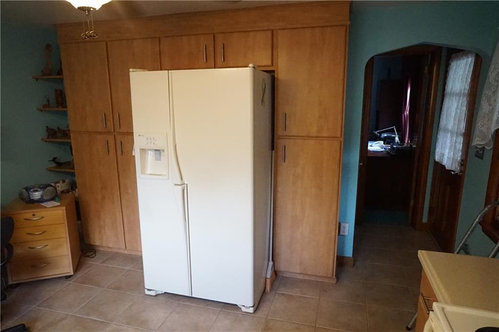 221 Henricks Road Butler, PA 16001 - Photo 12 of 23 Gallery Image 12