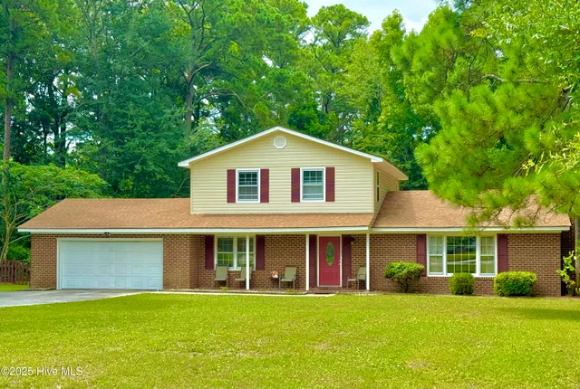 $450,000 | 3705 Oxford Court, Morehead City, NC 28557