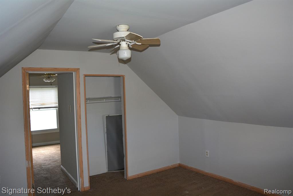 27360 Ridgewood Street Roseville, MI 48066 - Photo 22 of 32