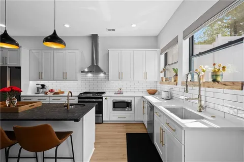$799,000 | 5324 Keystone Street, Pittsburgh, PA 15201