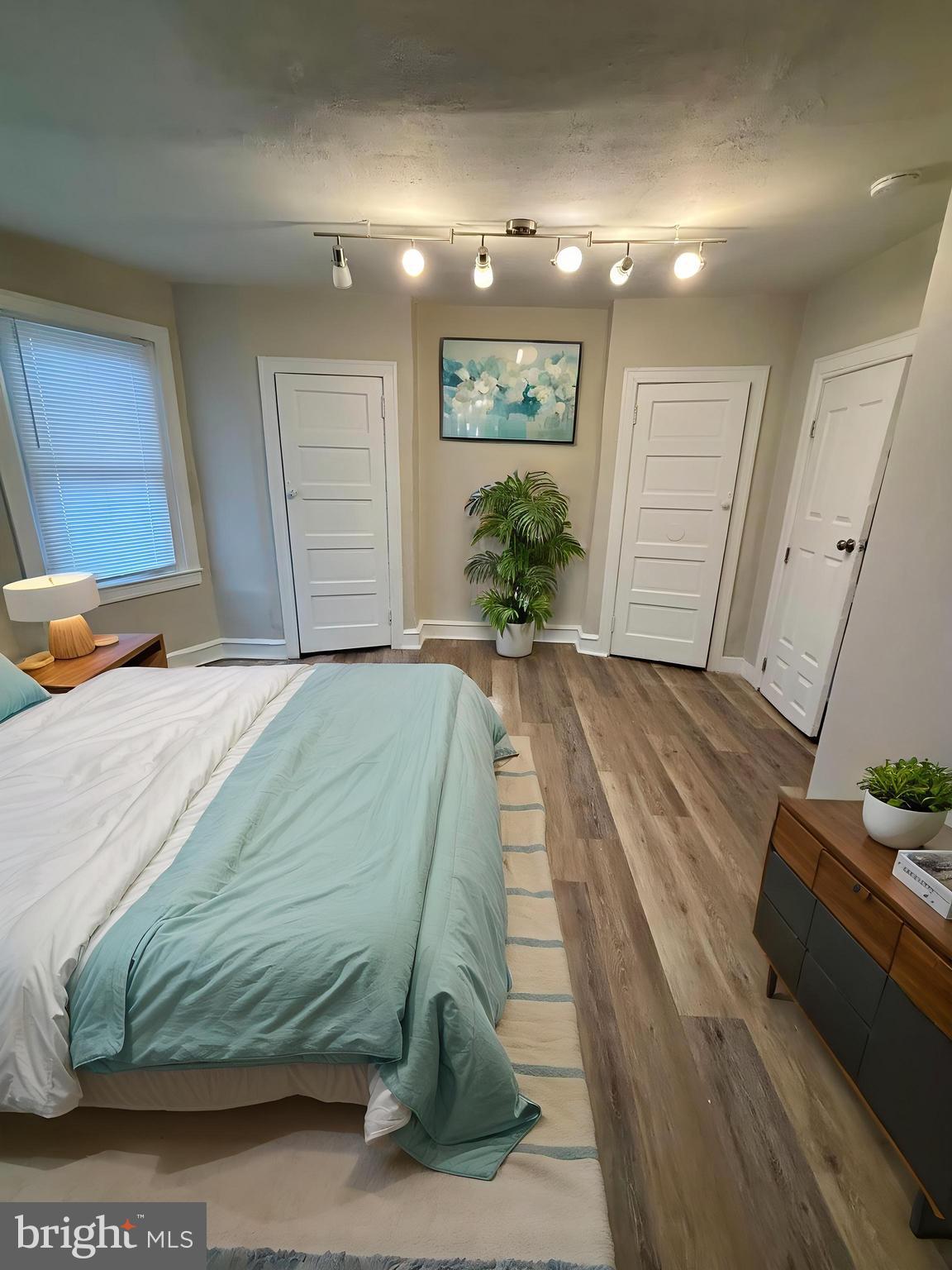 441 West Raymond Street Philadelphia, PA 19140 - Photo 15 of 29 virtually staged bedroom