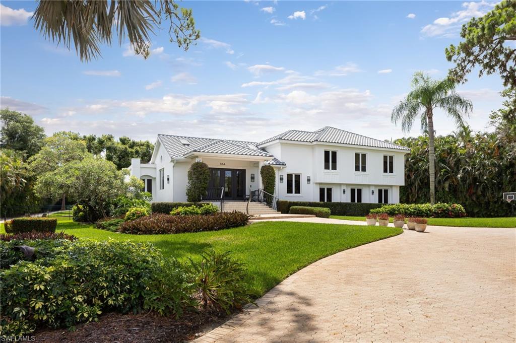 664 Hickory Road Naples, FL 34108 - Photo 5 of 40