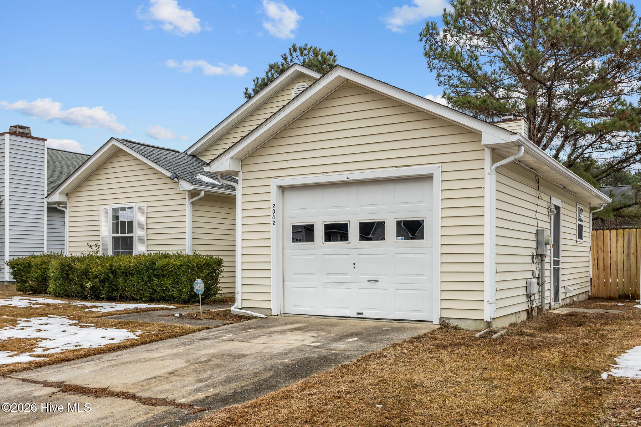 2042 Derby Run Road Jacksonville, NC 28546 - Photo 2 of 37 2-web-or-mls-2042 Derby Run 85