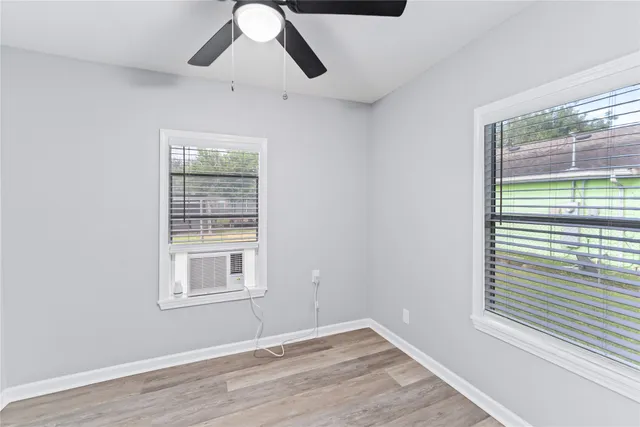 $1,950 | 9946 Algiers Road, Houston, TX 77041