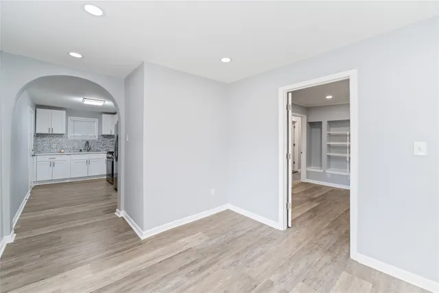 $1,950 | 9946 Algiers Road, Houston, TX 77041