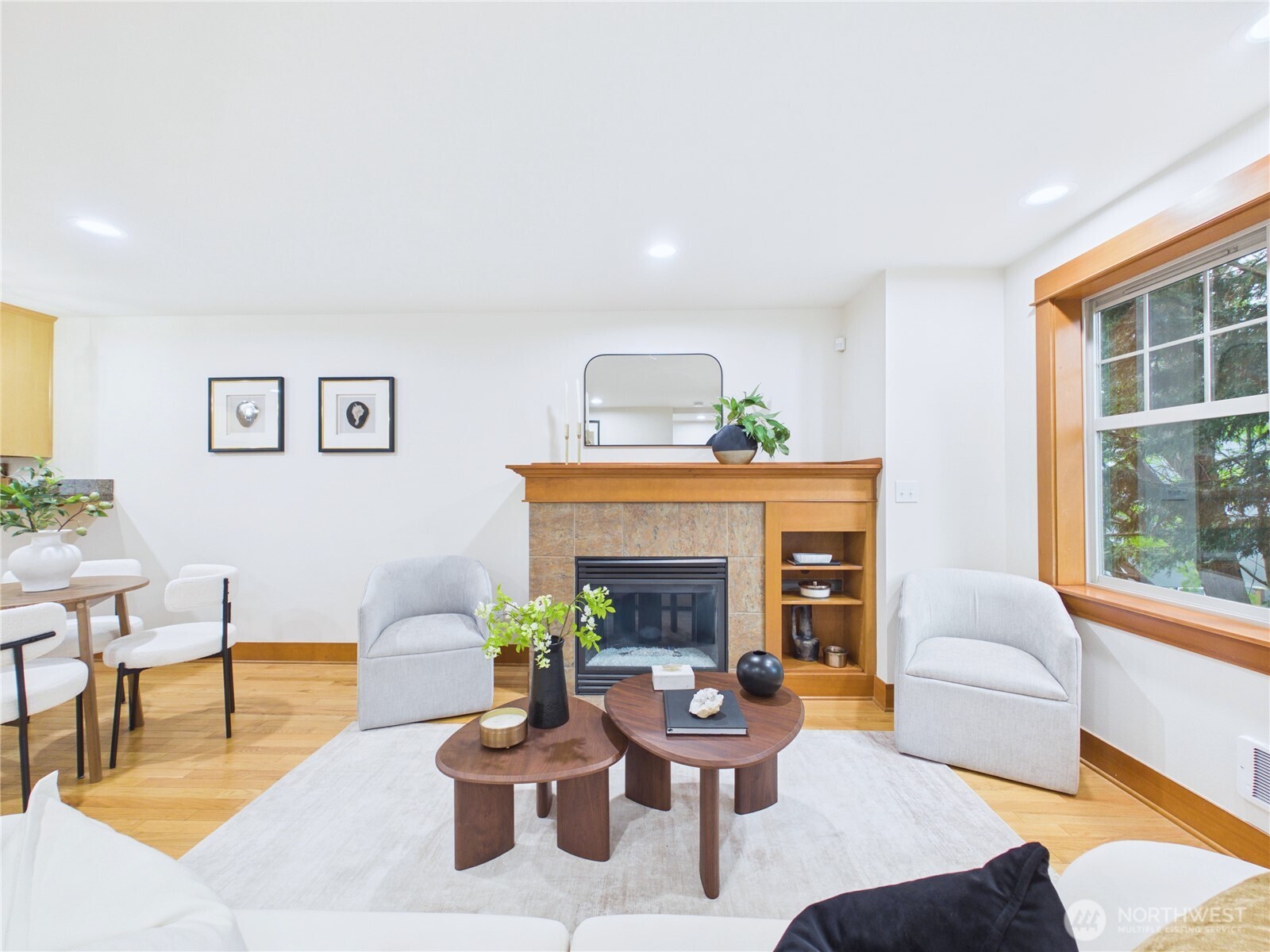 741 North 94th Street, Unit B Seattle, WA 98103 - Photo 11 of 32