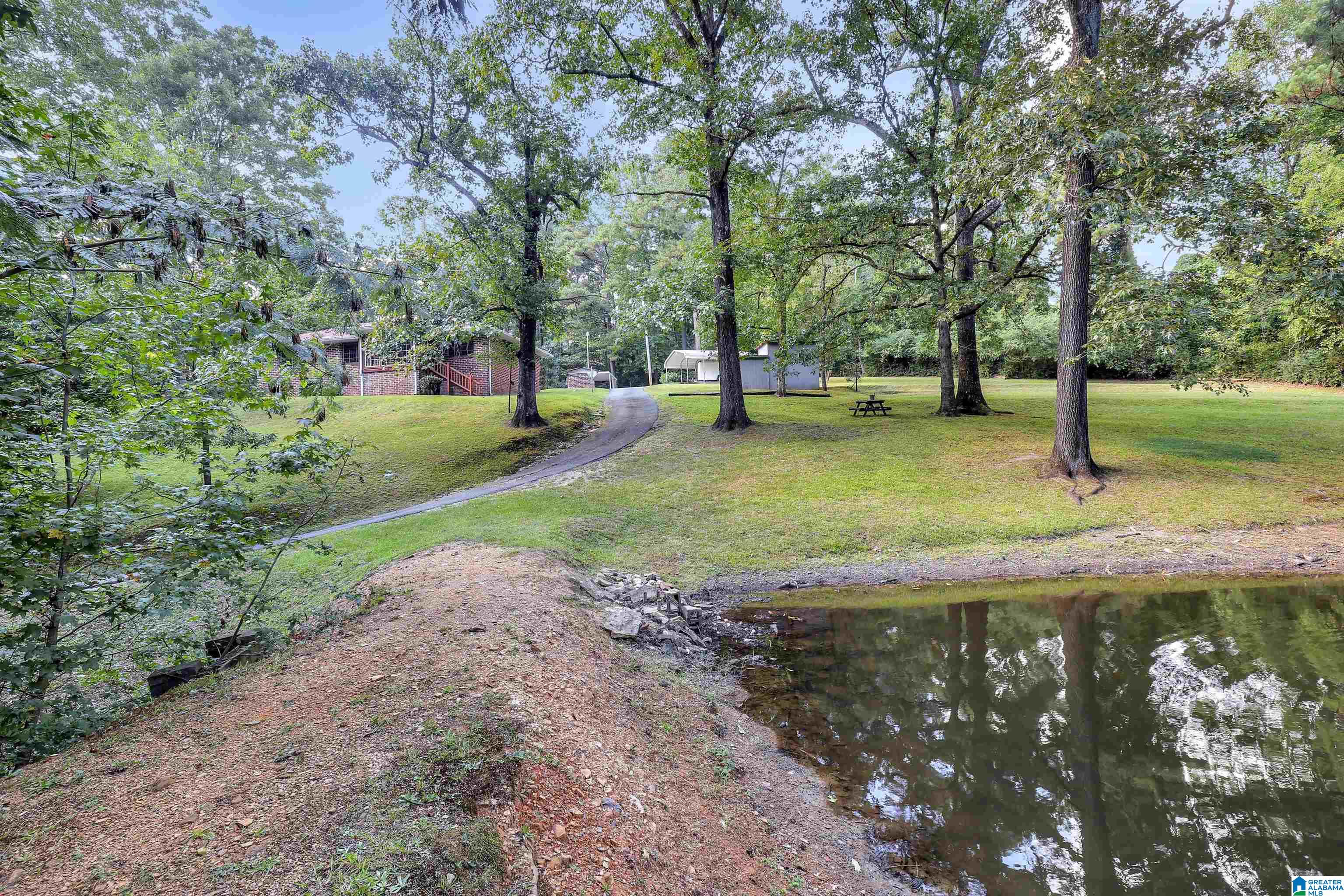 1605 Brownlee Road Birmingham, AL 35210 - Photo 28 of 36
