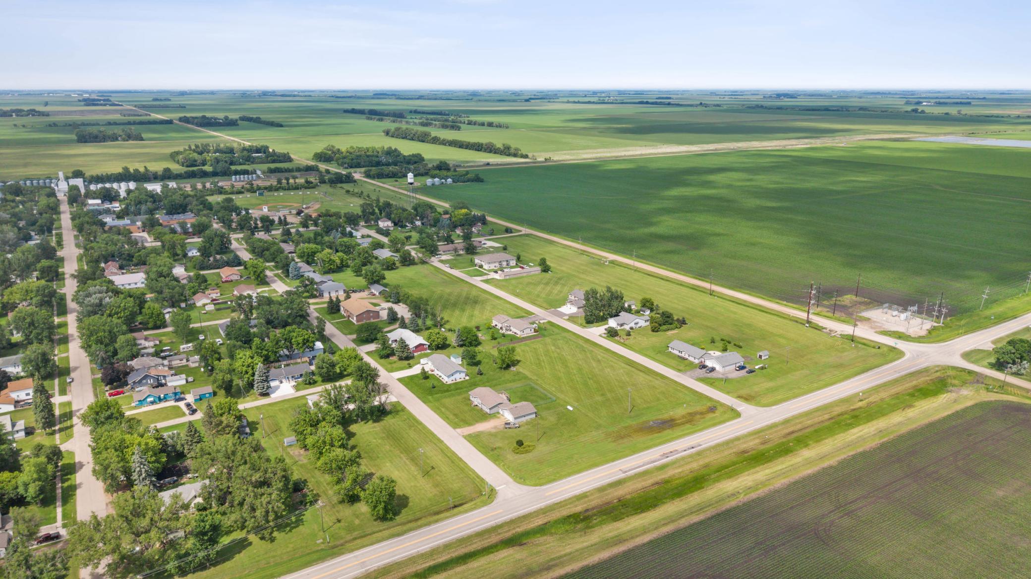 402 South 5th Street Fairmount, ND 58030 - Photo 29 of 38