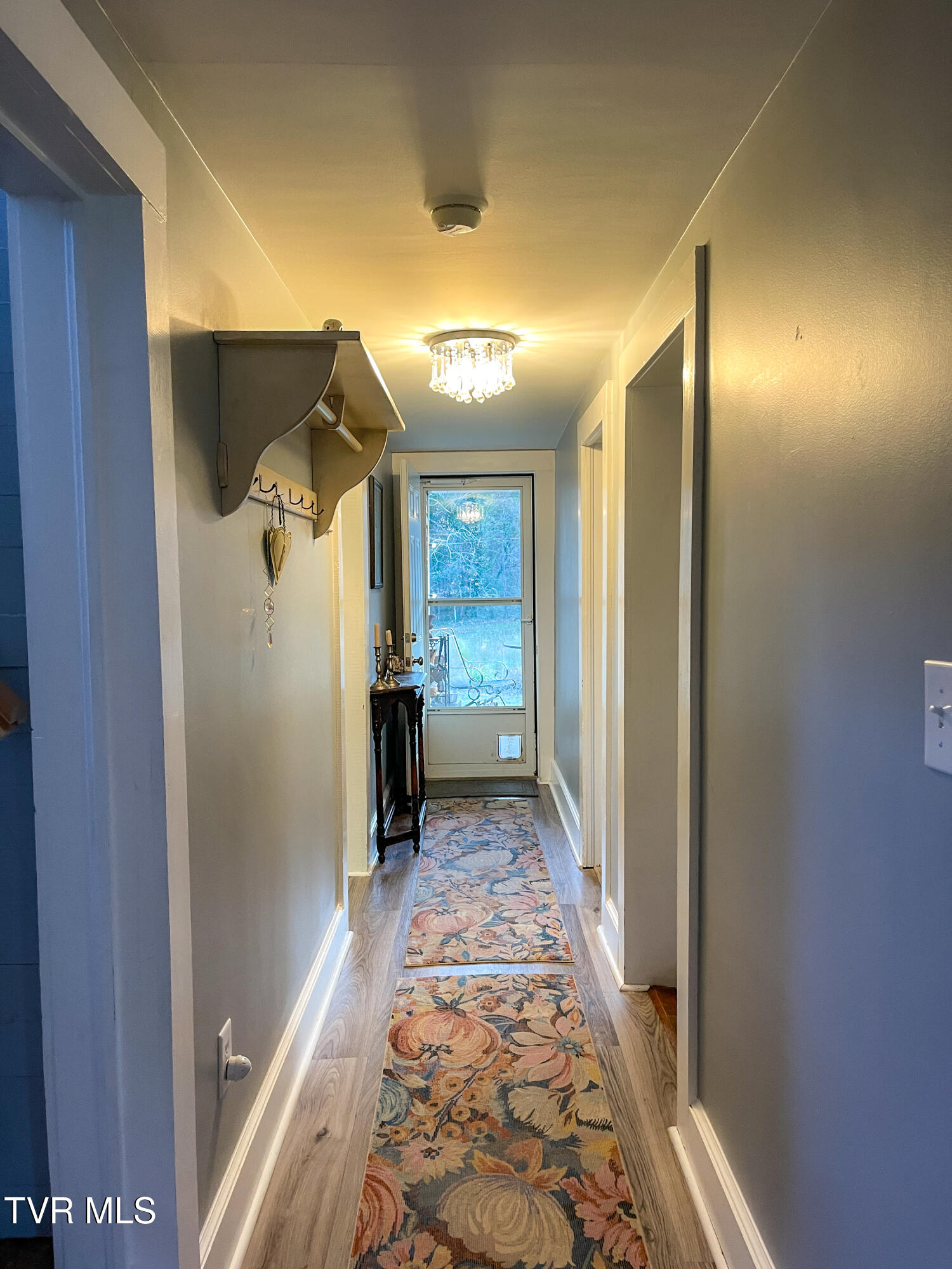 570 Anest Road Chuckey, TN 37641 - Photo 6 of 47 Hallway