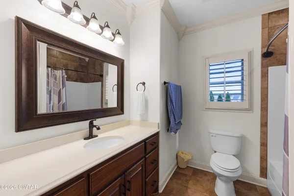 $1,080,000 | 57 Lake Pointe Drive, Jackson, TN 38305