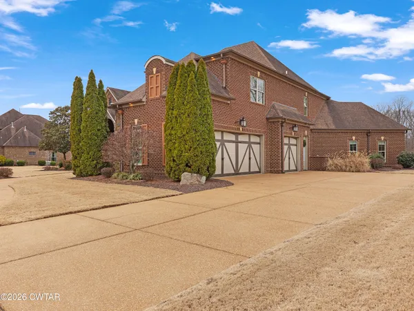 $1,080,000 | 57 Lake Pointe Drive, Jackson, TN 38305